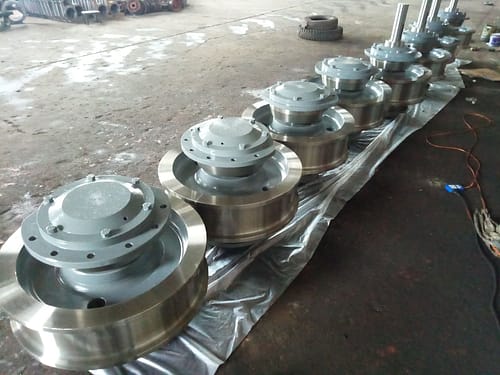 Heavy crane wheel assembly 2